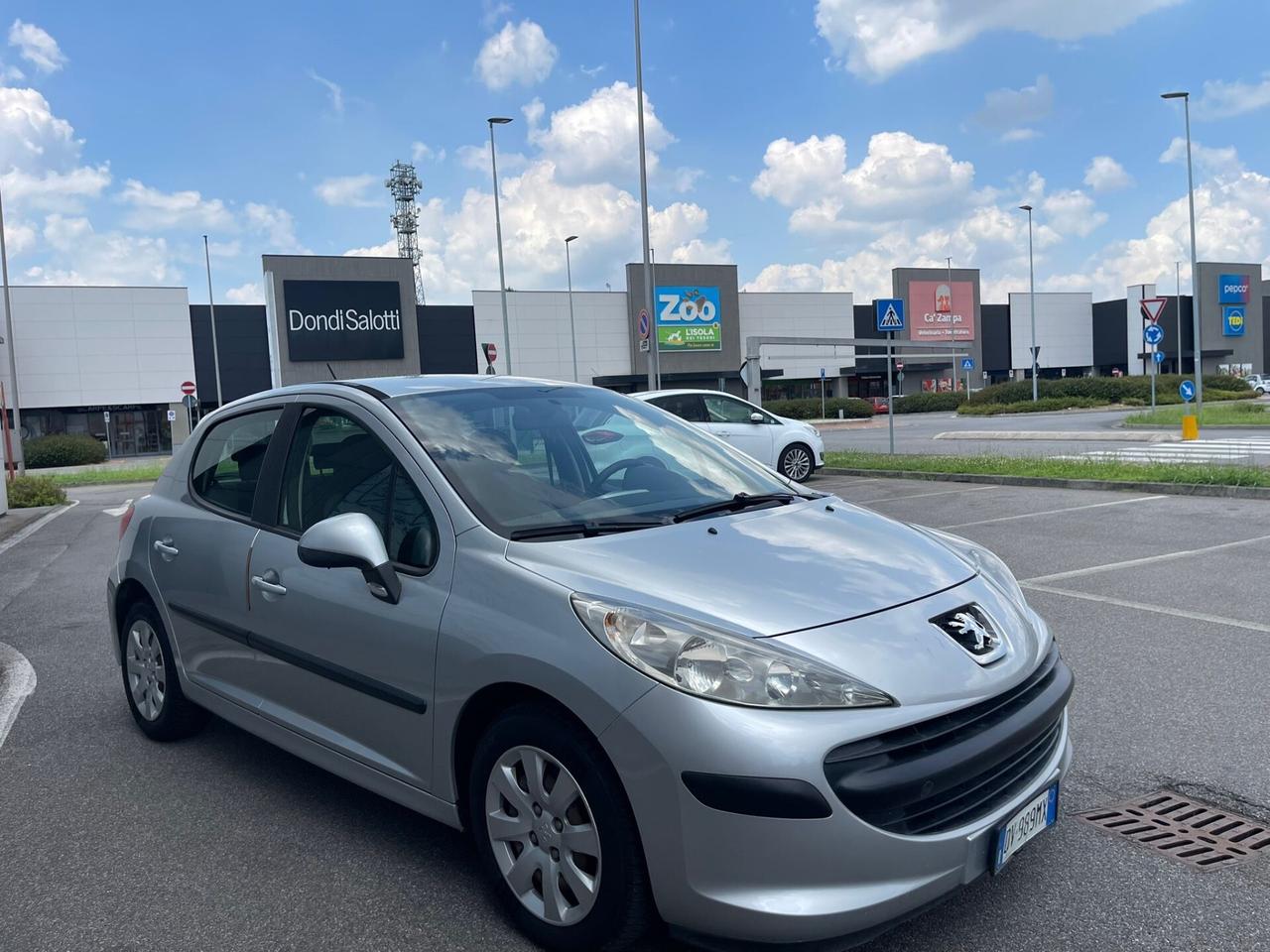 Peugeot 207 1.4 8V 75CV 5p. Energie Sport
