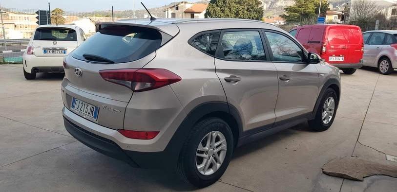 Hyundai Tucson 1.7 CRDi Comfort KM 77000