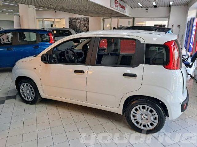 FIAT New Panda 1.0 FireFly S&S Hybrid KM0