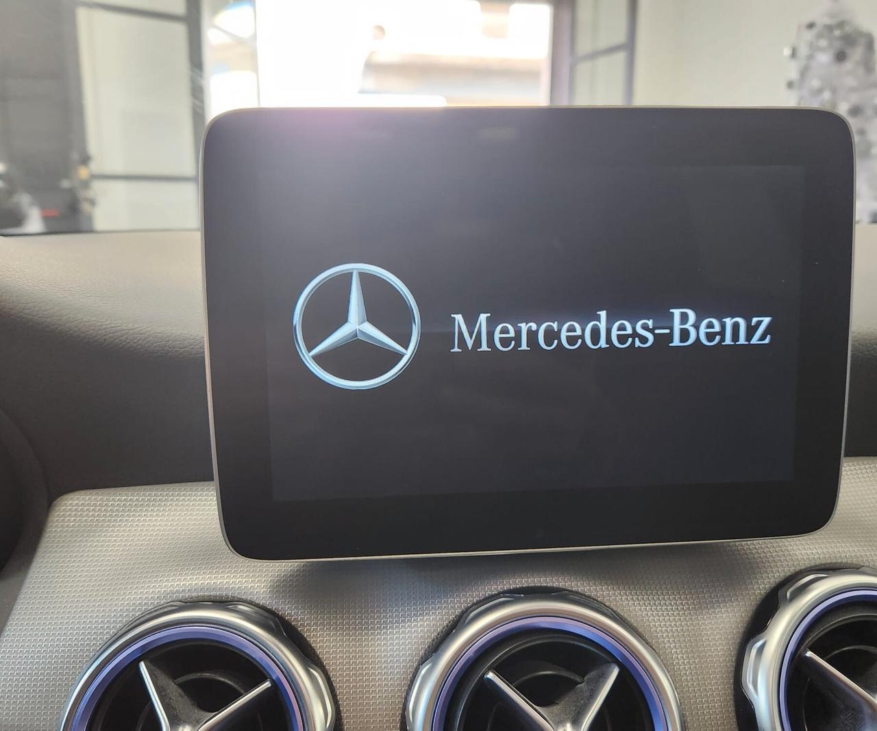 Mercedes-benz GLA 220 CDI PREMIUM