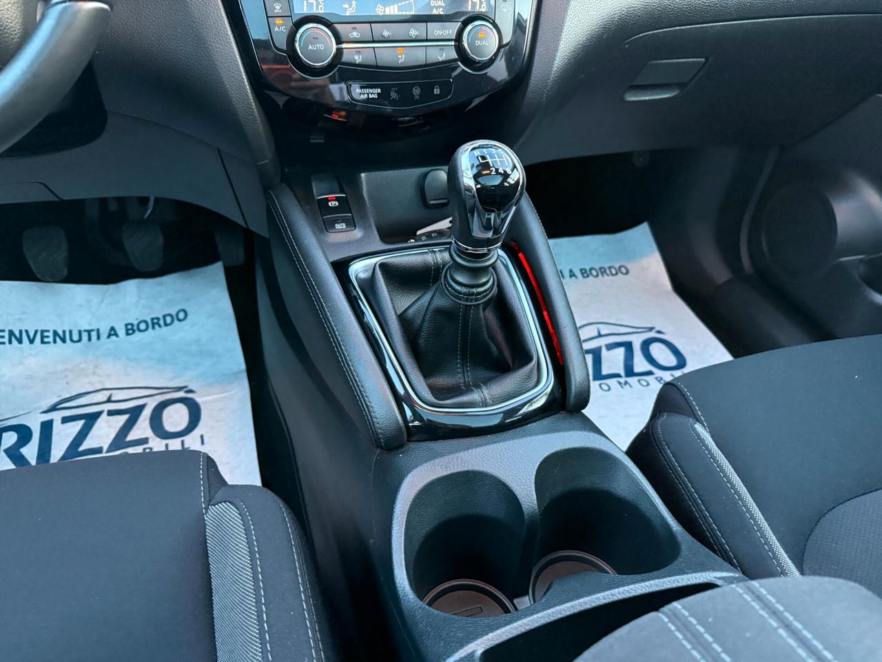 Nissan Qashqai 1.5 dCi Tekna Tetto Navi Led Camera