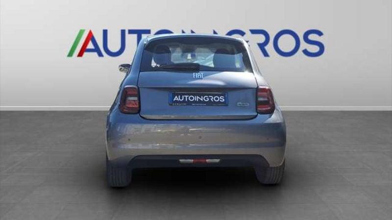 FIAT 500 42 kWh Icon +