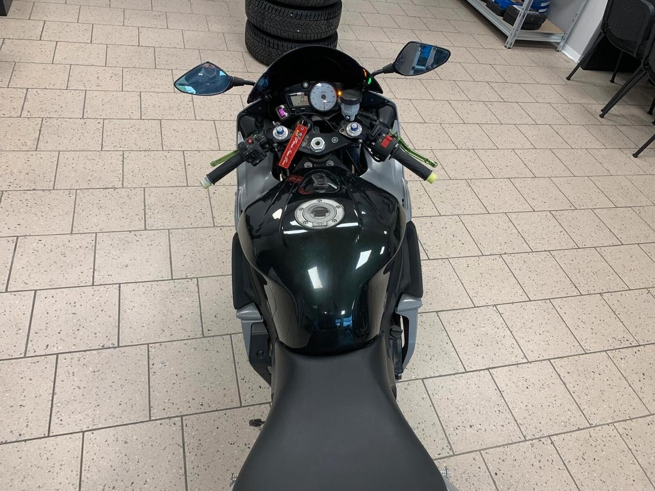 Yamaha R6