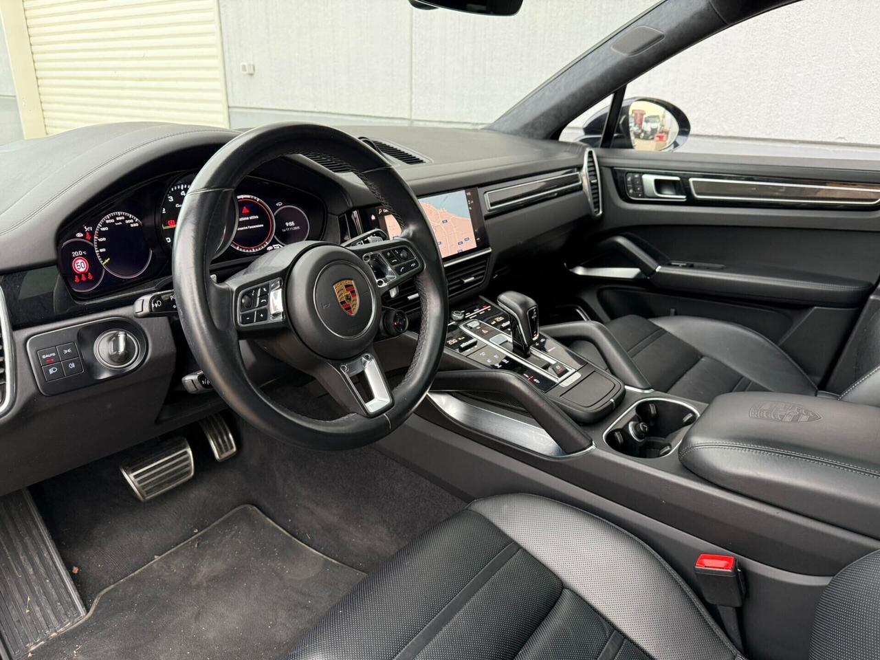 Porsche Cayenne Coupé 4.0 V8 Turbo S E-Hybrid 680 cv,