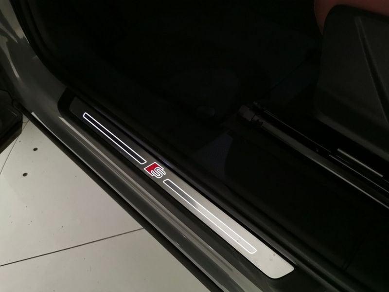 Audi Q3 40 2.0 tfsi Identity Black quattro s-tronic