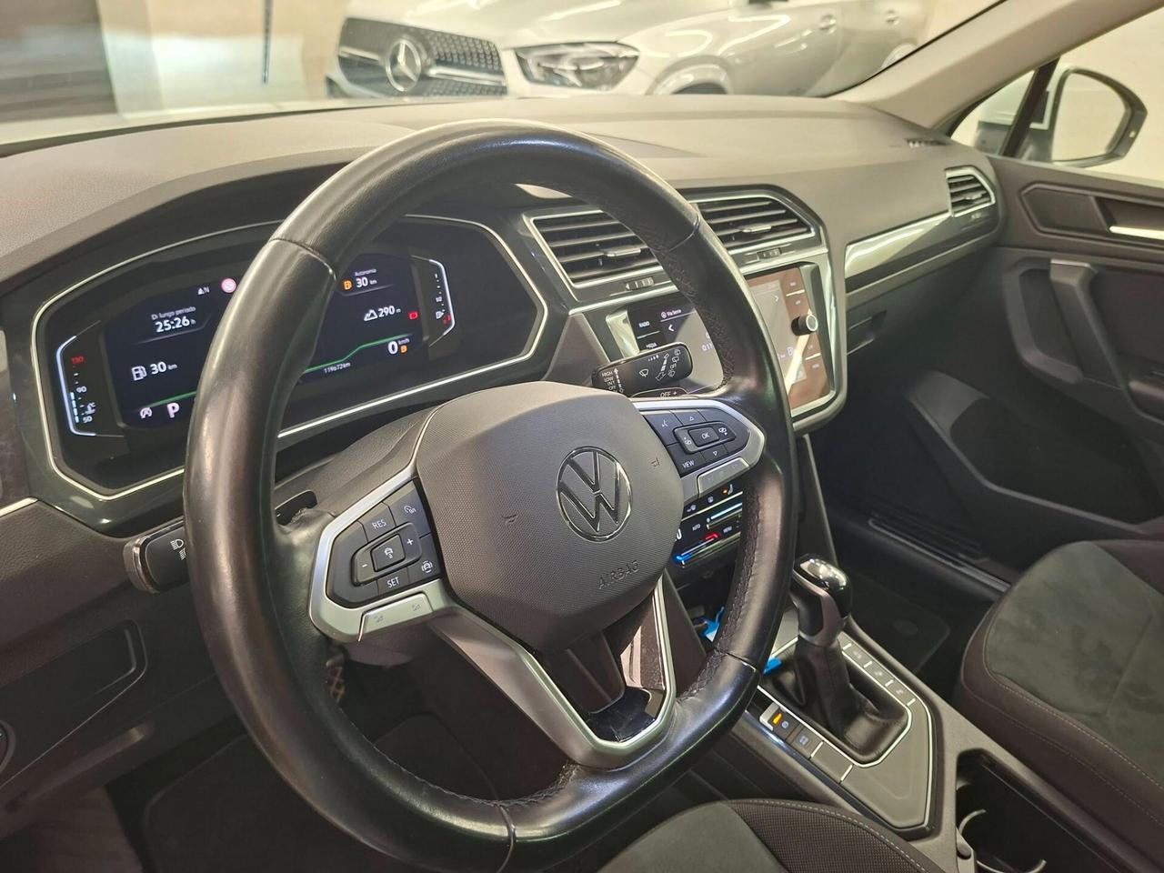 Volkswagen Tiguan 2.0 TDI 150 CV SCR DSG Elegance