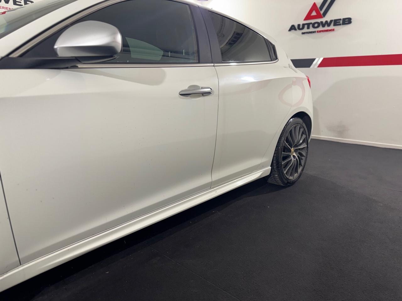 Alfa Romeo Giulietta 1750 TBi Quadrifoglio Verde