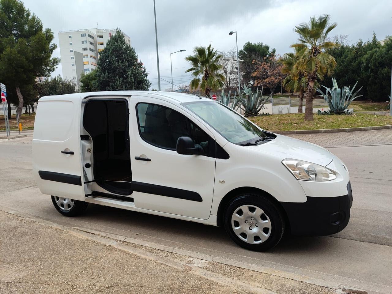 Peugeot Partner 1.6 HDi 3P.ti Por.Late.