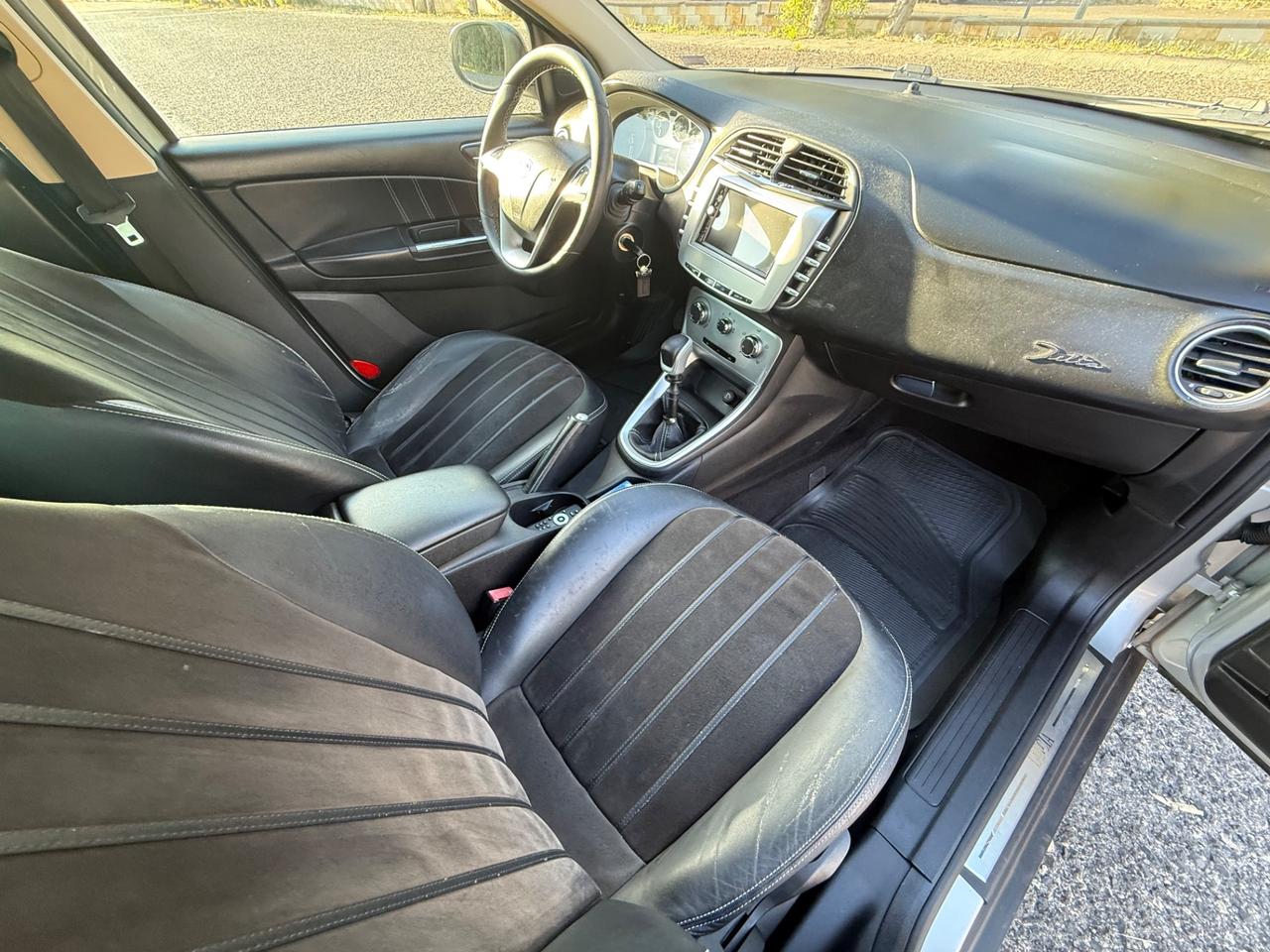 Lancia Delta 1.6 MJT Platino