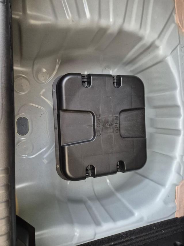 MITSUBISHI Colt 1.0L turbo 90 CV Invite