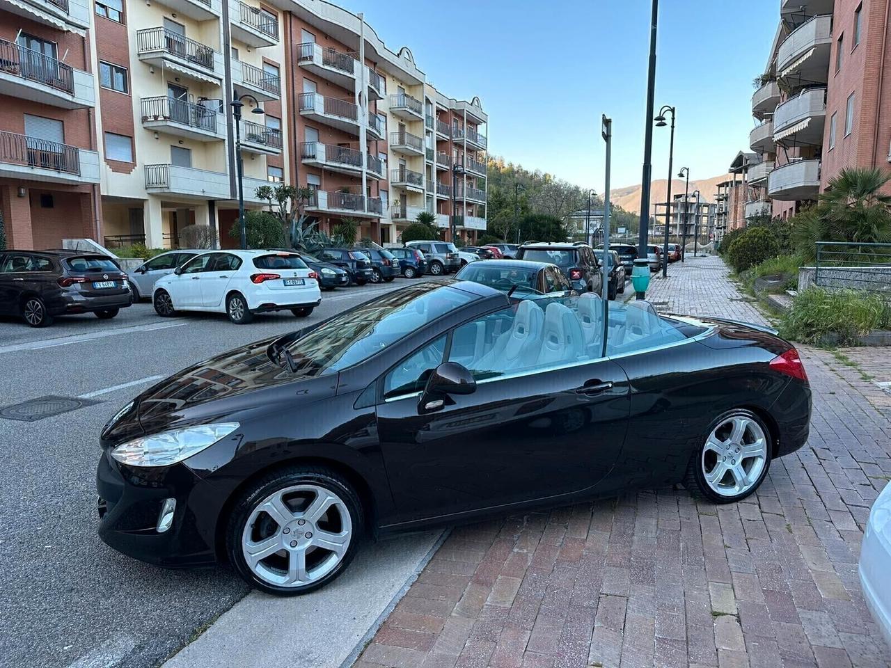 Peugeot 308 1.6 THP 150CV CC Féline
