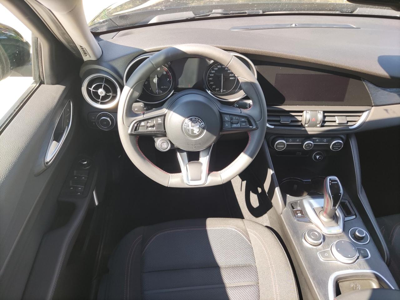 Alfa Romeo Giulia 2.0 Turbo 200 CV AT8 Business