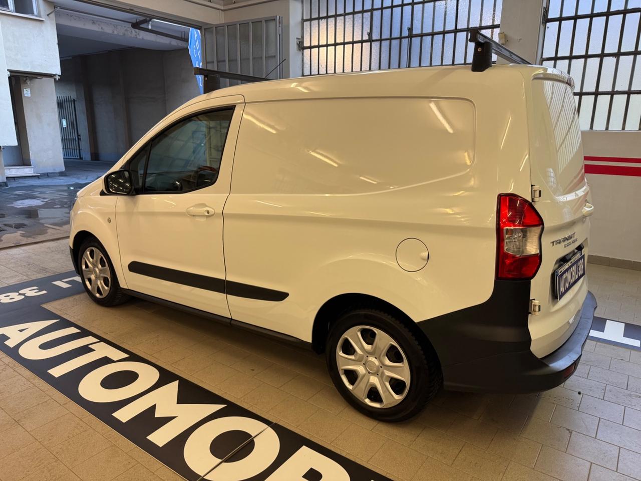 Ford Transit Courier 1.5 TDCi 75CV Van Trend