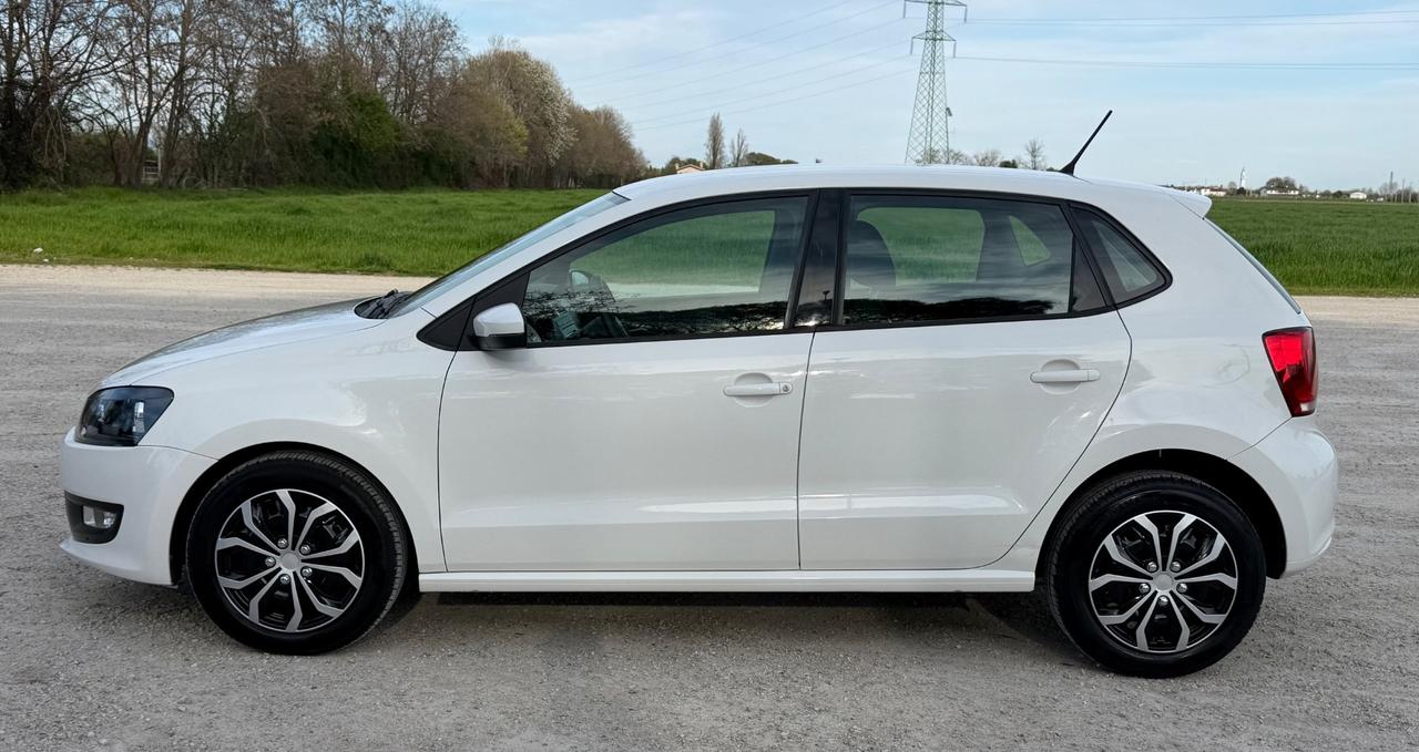 VOLKSWAGEN POLO 1.2 BENZINA 5 PORTE NEOPATENTATi