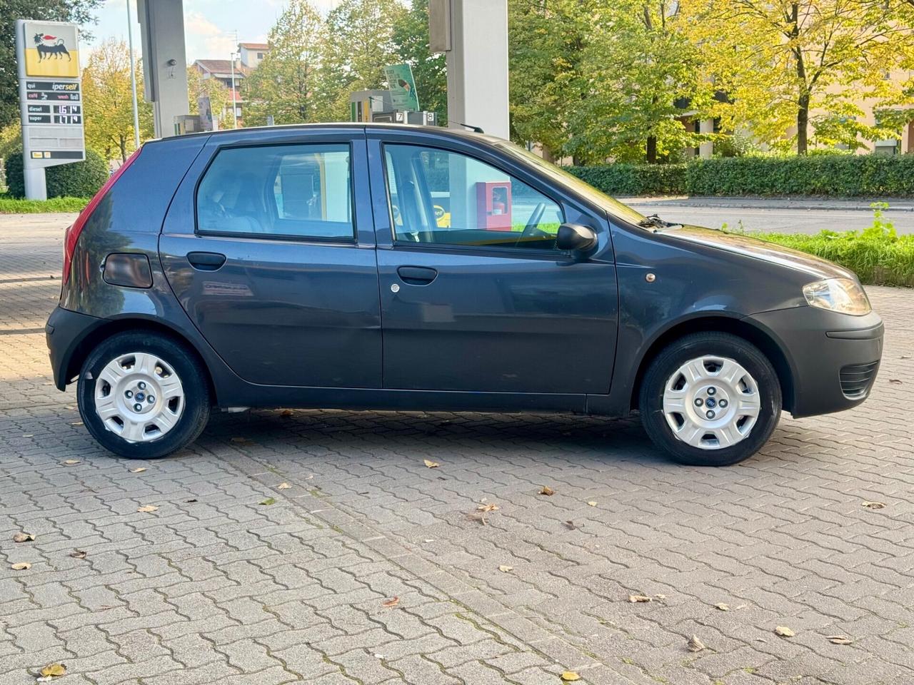 Fiat Punto 1.2 Benzina 5 porte neopatentati 89.000km 2005