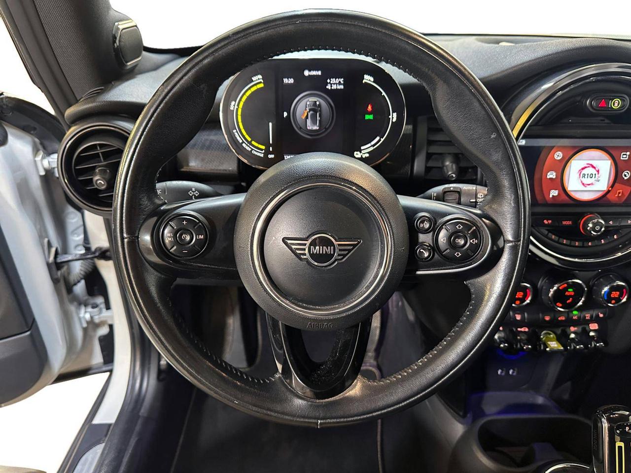 MINI Mini Cooper SE L