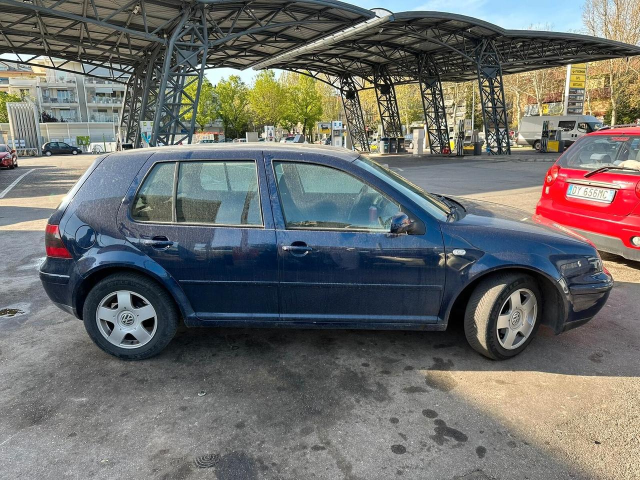 Volkswagen Golf 1.6 cat 5 porte