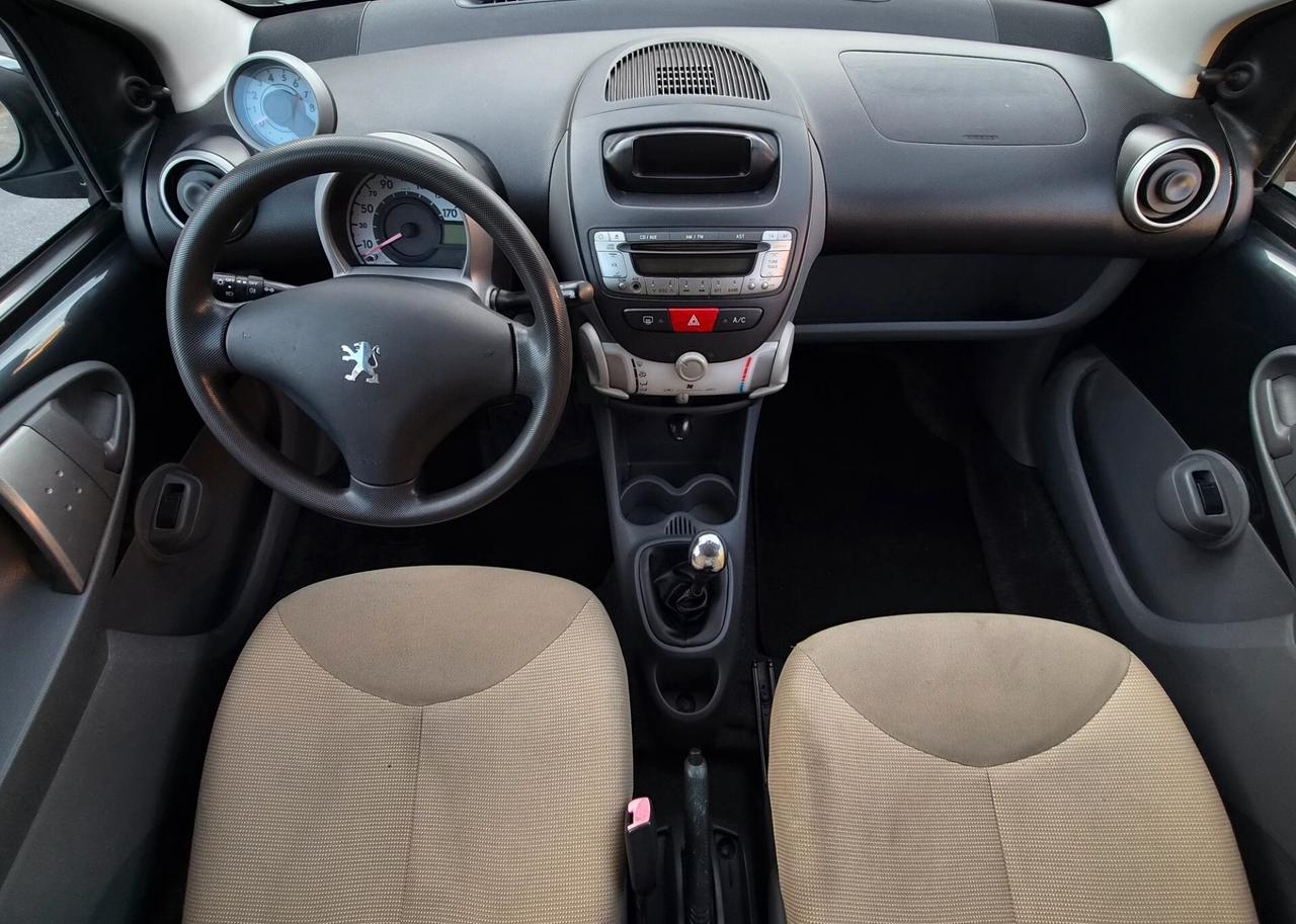Peugeot 107 1.0 68CV 3p. Plaisir