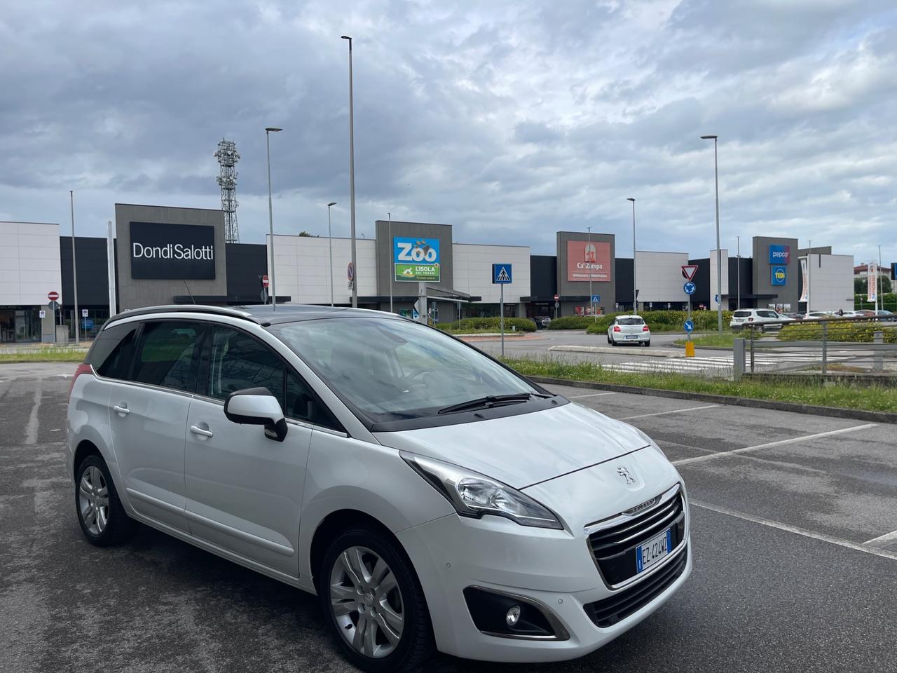 Peugeot 5008 BlueHDi 120 S&S Allure