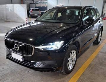 VOLVO XC60 B4 (D) AWD GEARTRONIC MOMEN