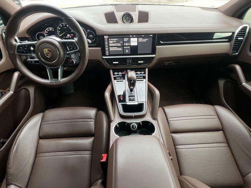 Porsche Cayenne 3.0 V6 E-Hybrid 462 CV