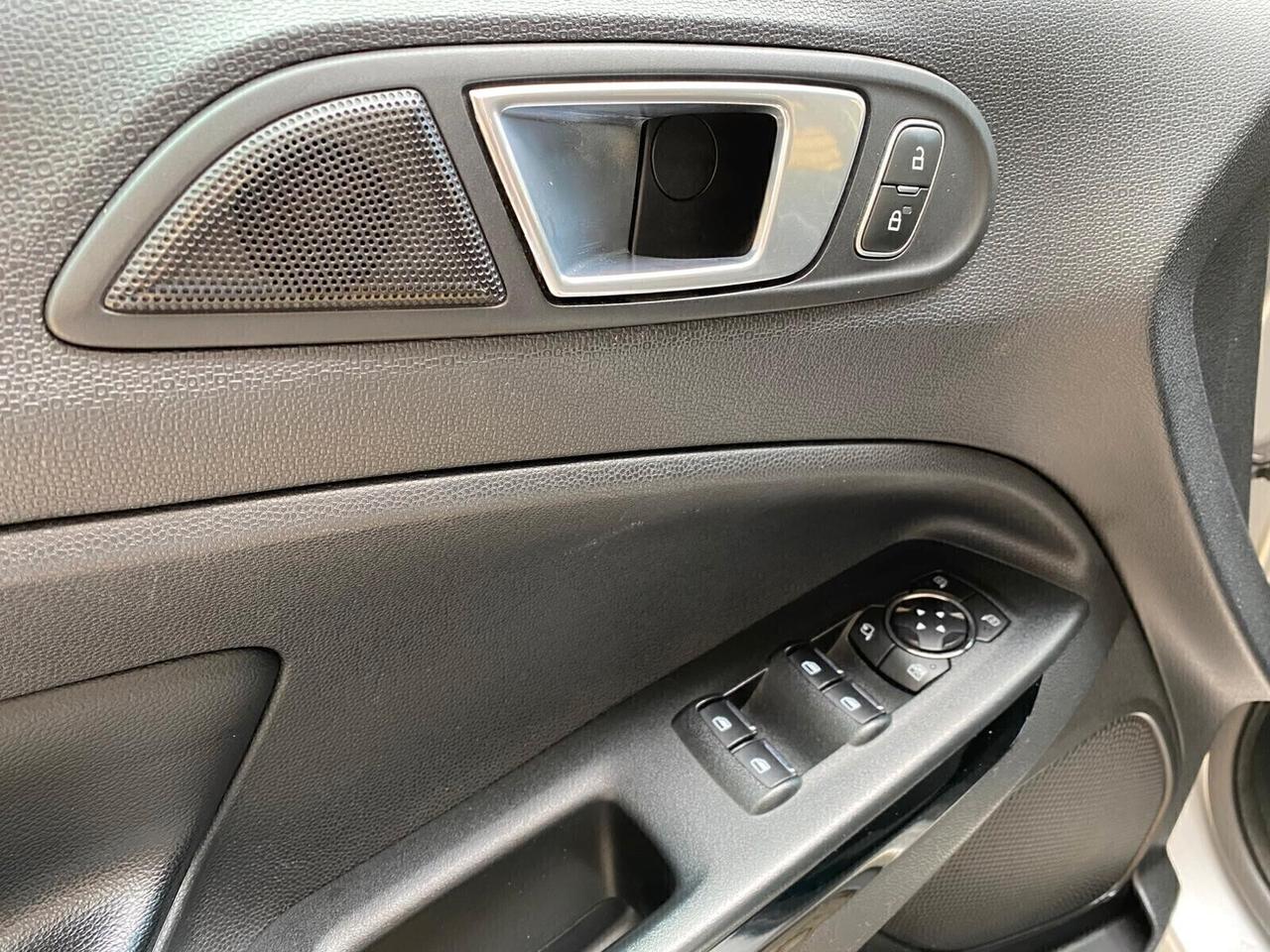 Ford EcoSport 1.5 TDCi 100 CV Titanium 12/2018