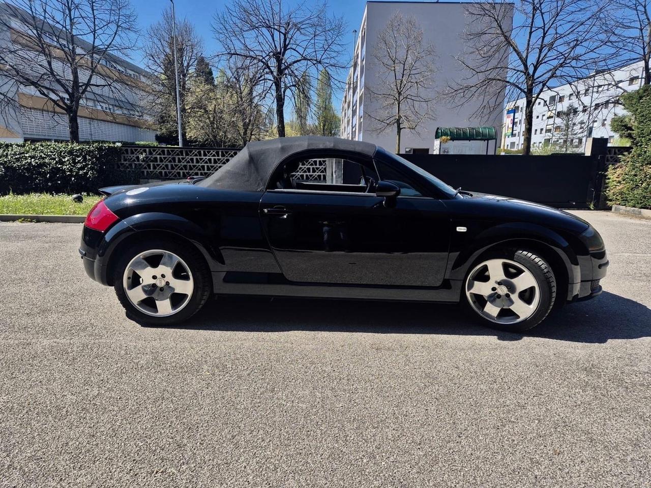 Audi TT Roadster 1.8 T 20V 179 CV cat