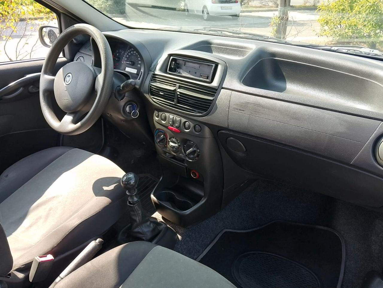 Fiat Punto 1.2 5 porte Active Natural Power