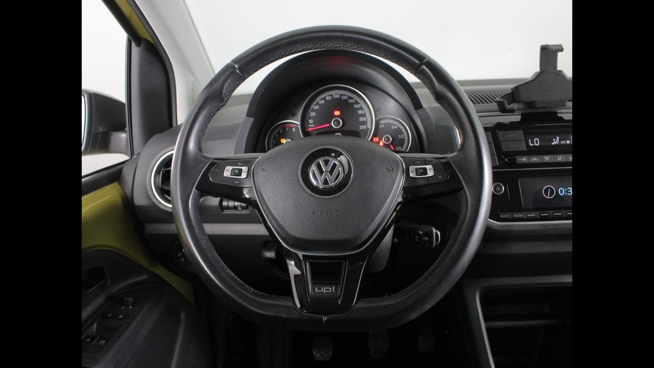VOLKSWAGEN up! 5p 2017 - up! 5p 1.0 Cross up! 75cv