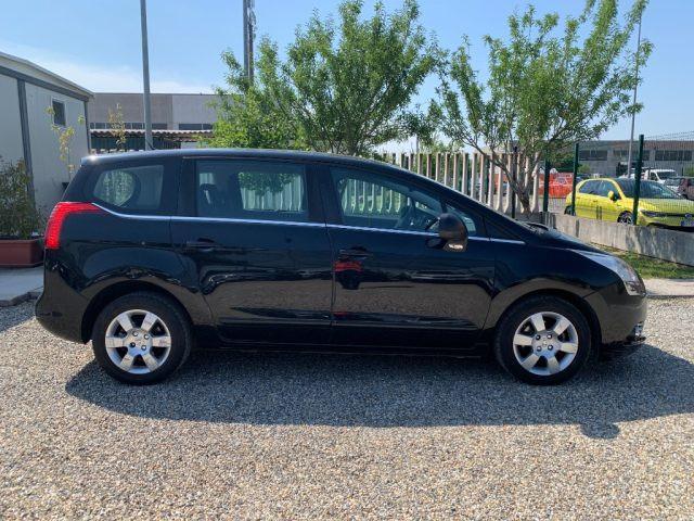 PEUGEOT 5008 1.6 e-HDi 112CV Stop&Start cambio robotizzato Acti
