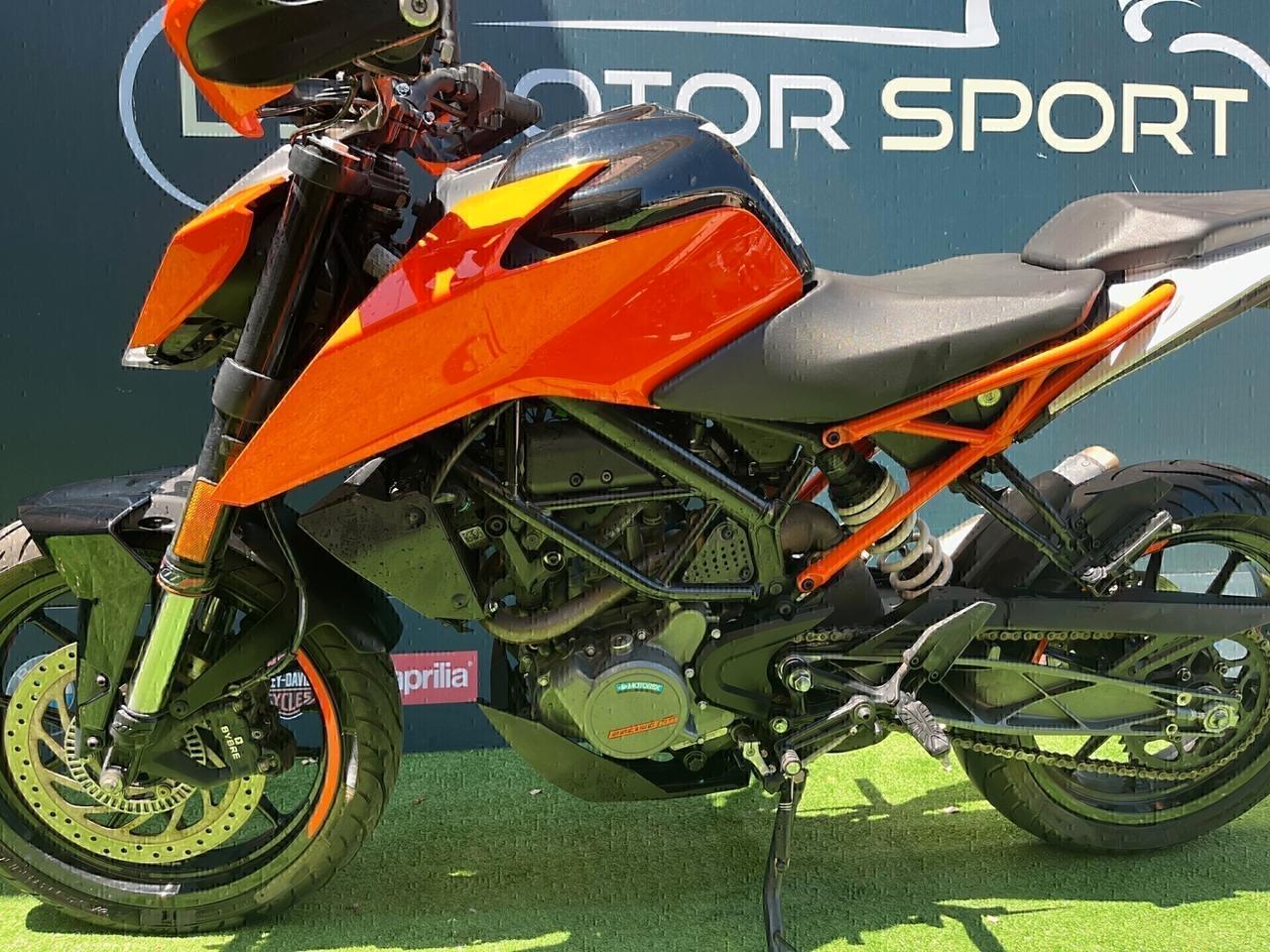 KTM Duke 125 GARANZIA PERMUTE FINANZIAMENTO