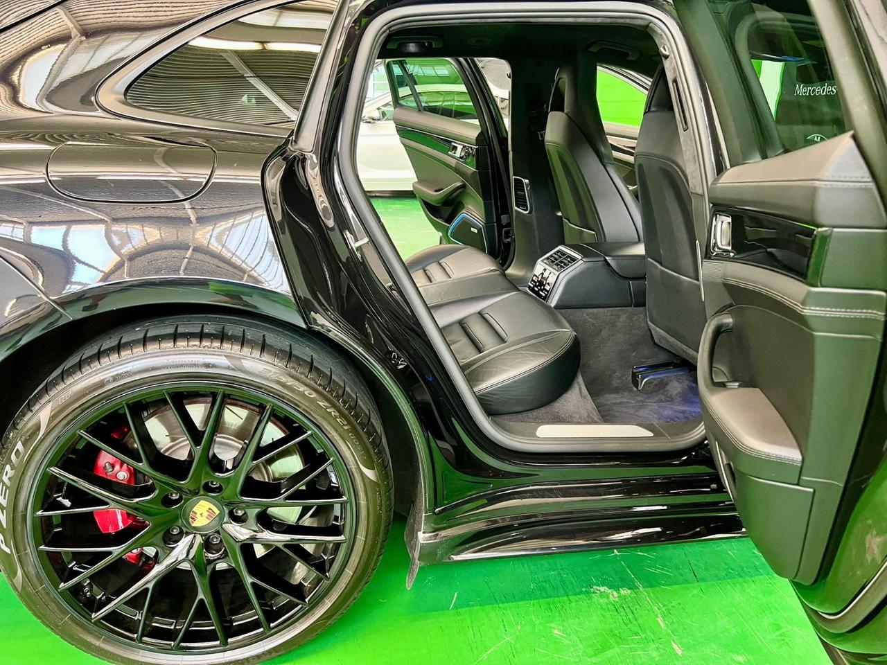 Porsche Panamera 4.0 Turbo Sport Turismo