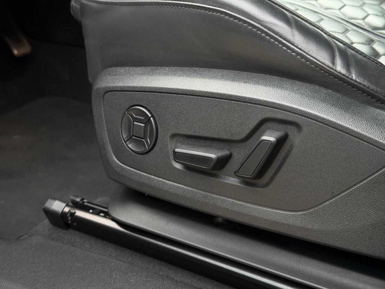 Audi RSQ3 SPB quattro S tronic