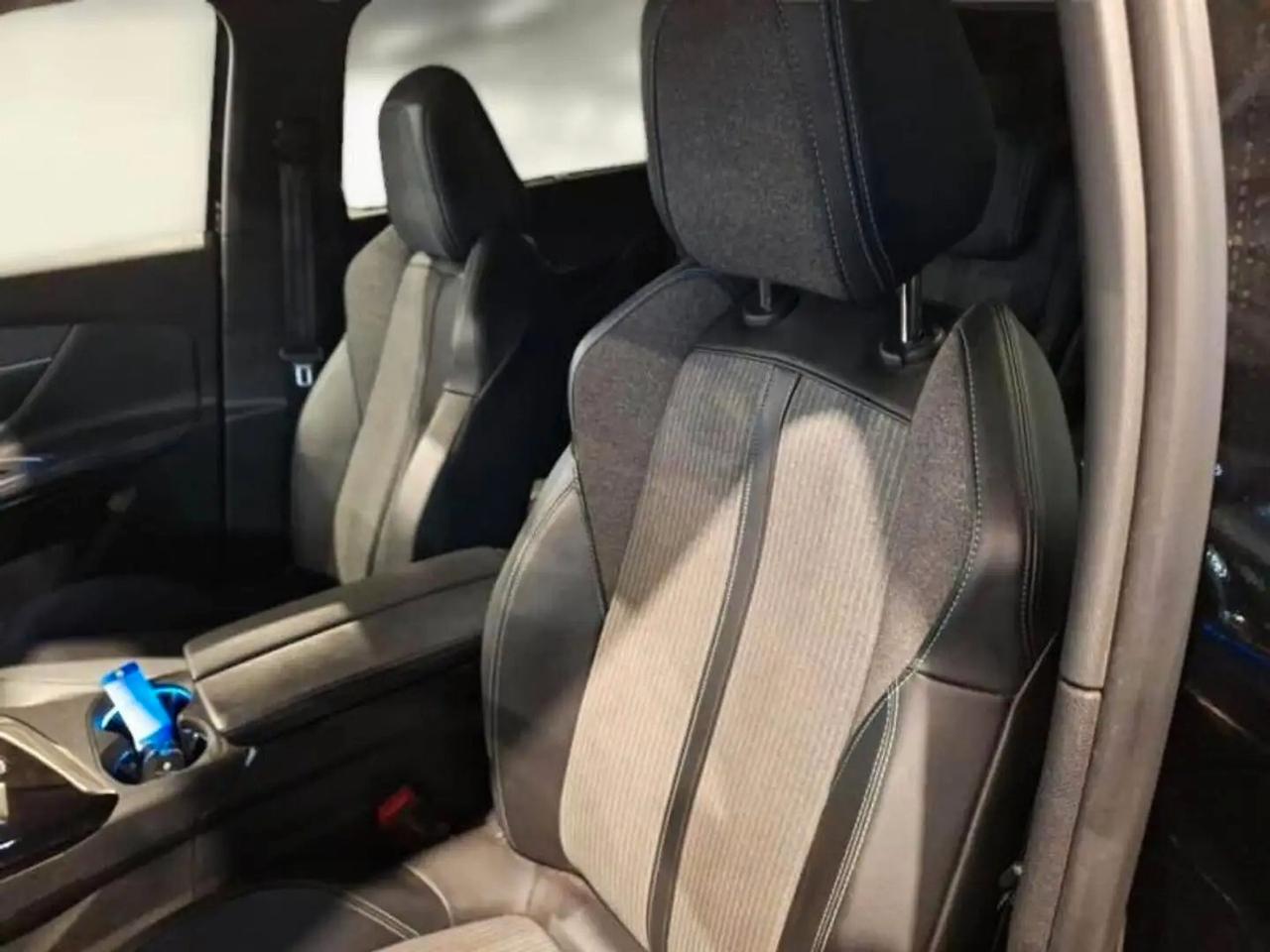 Peugeot 5008 BlueHDi 180 S&S EAT8 Allure Pack