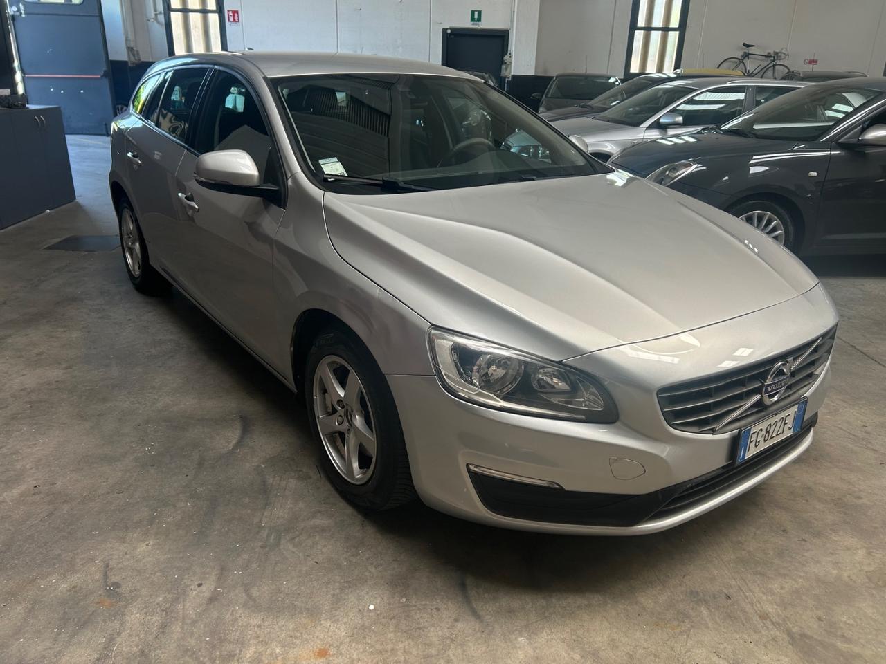 Volvo V60 D2 Summum 2.0D 120cv euro 6b