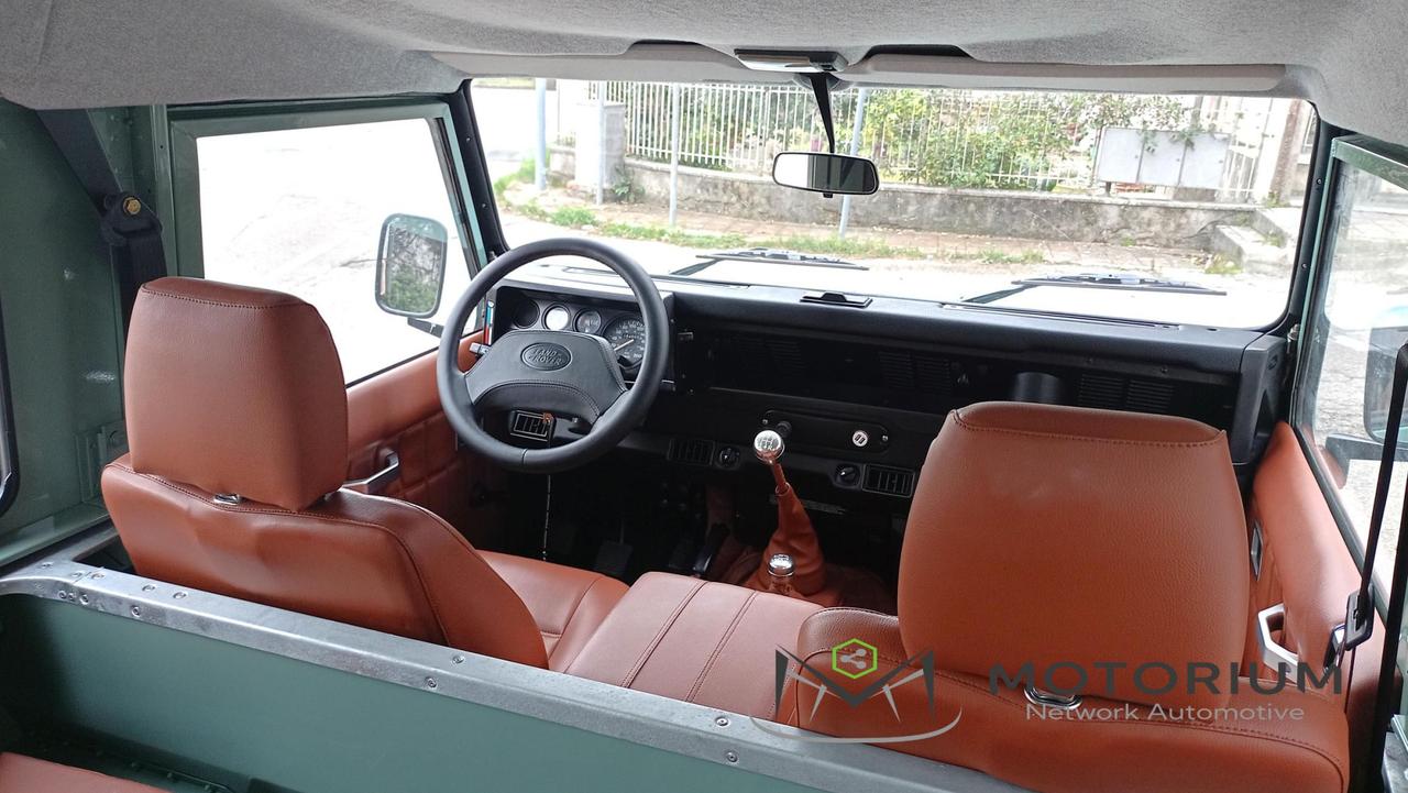 Land Rover Defender 90 2.5 Tdi 300 Heritage Style (ASI)