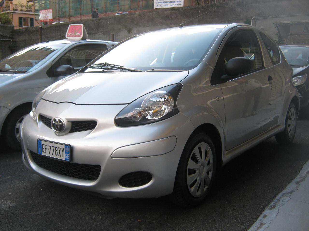 Toyota Aygo 1.0 12V VVT-i 3 porte Connect AUTOEMILIA