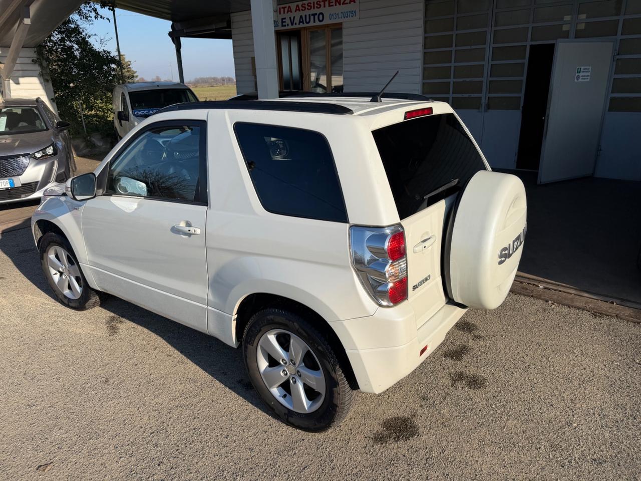 Suzuki Grand Vitara 1.9 DDiS 3 porte