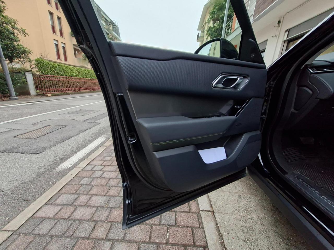 Land Rover Range Rover Velar 2.0d i4 SE 180cv 24 mesi garanzia