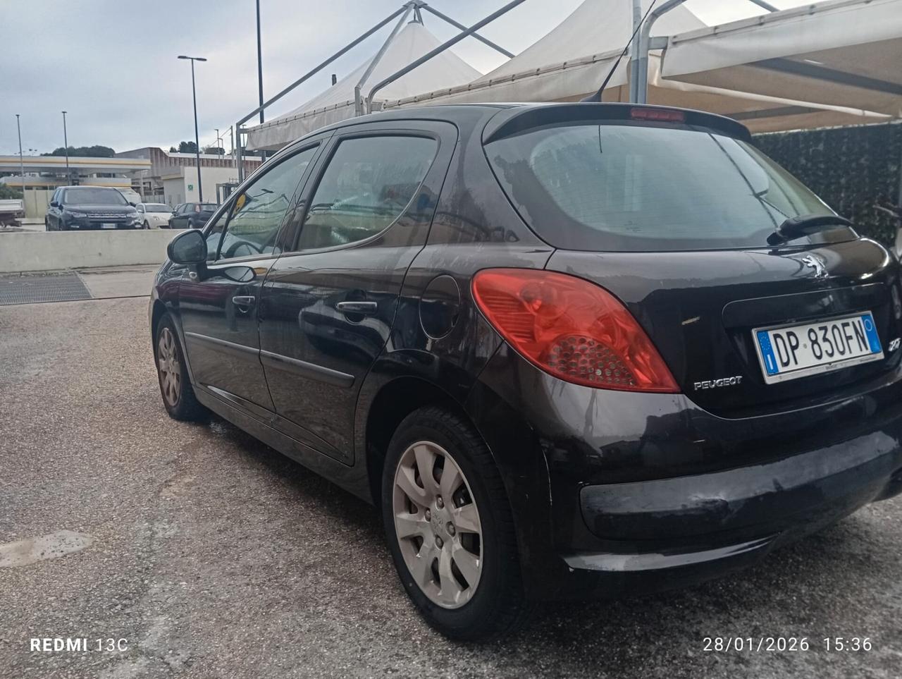 Peugeot 207 1.4 HDi 70CV 5p. ONE Line