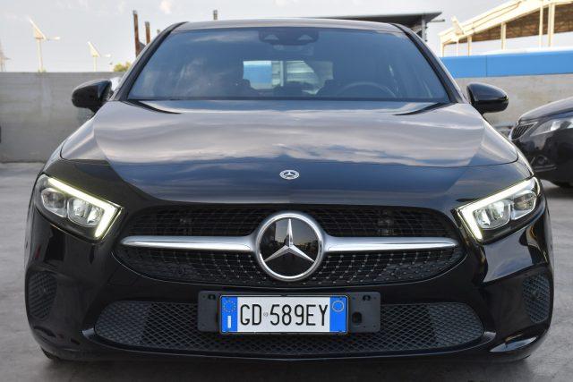 MERCEDES-BENZ A 180 d Automatic Business Extra *Navigatore*