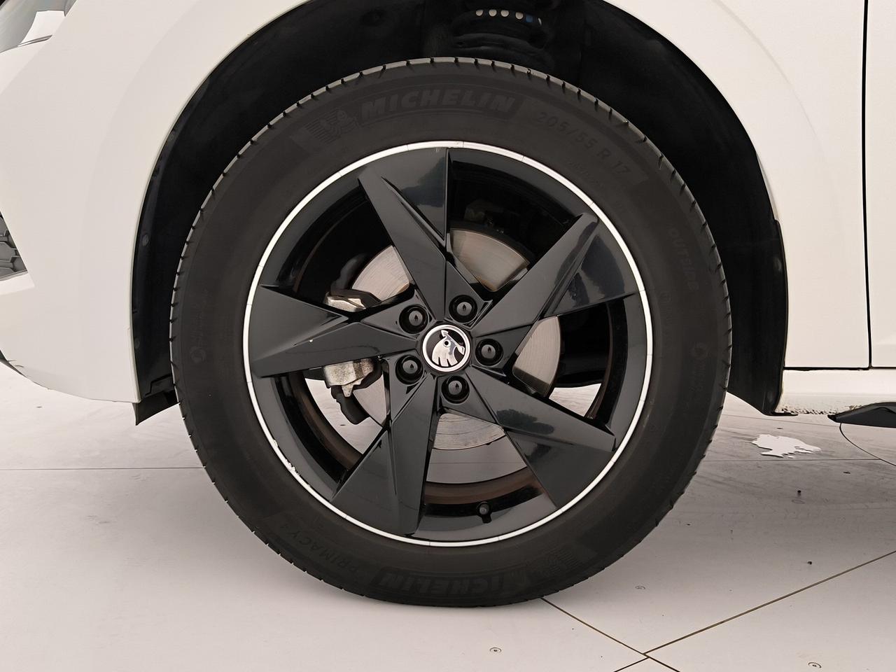Skoda Kamiq 1.0 tsi monte carlo 110cv