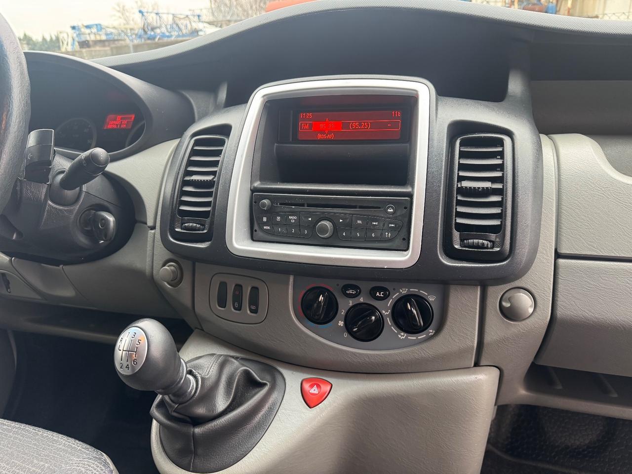 Renault Trafic 9 POSTI