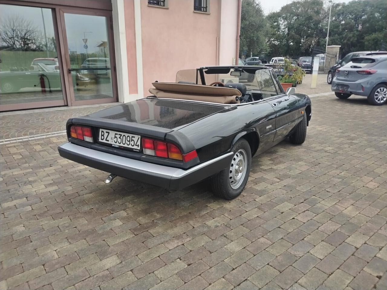 Alfa Romeo Spider 2.0 carburatori