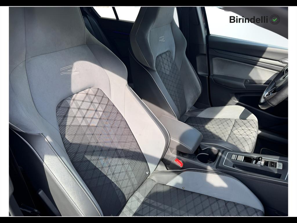 VOLKSWAGEN Golf 8ª serie - Golf 2.0 TDI 150 CV DSG SCR R-Line