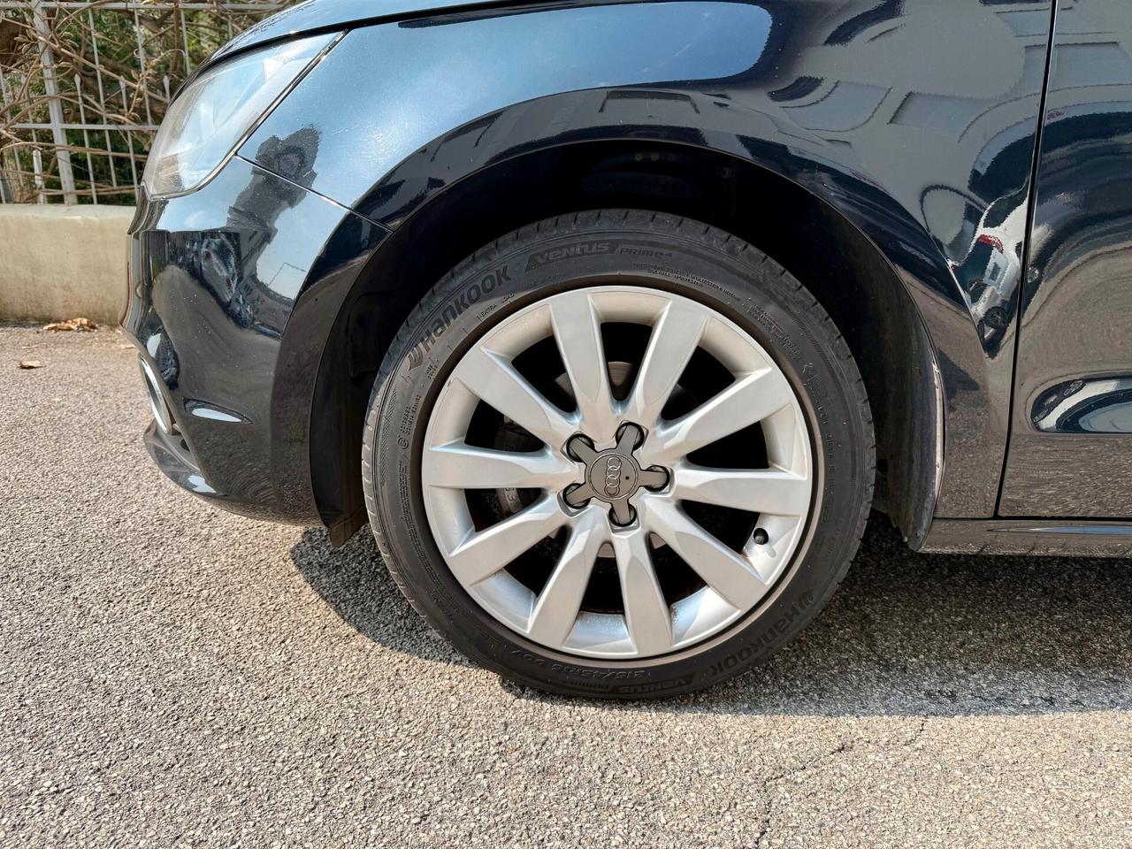 Audi A1 Sportback 1.2 tfsi 86cv ADATTA A NEO PATENTATI