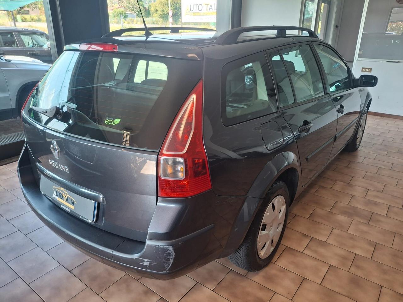 Renault Megane Grandtour 1.5 dci *NEOPATENTATI