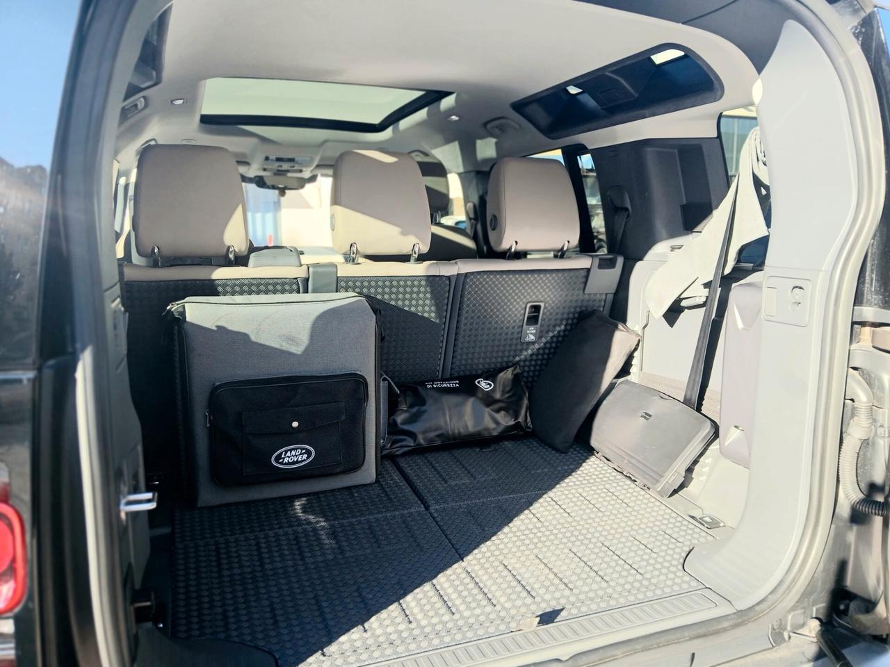 LAND ROVER Defender 110 3.0D I6 200 CV AWD Auto X-Dynamic SE (147 kw)