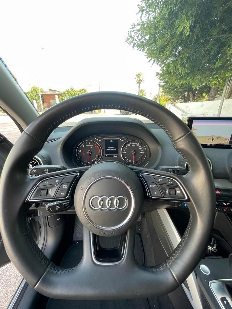Audi Q2 30 TDI S tronic Business - 2019