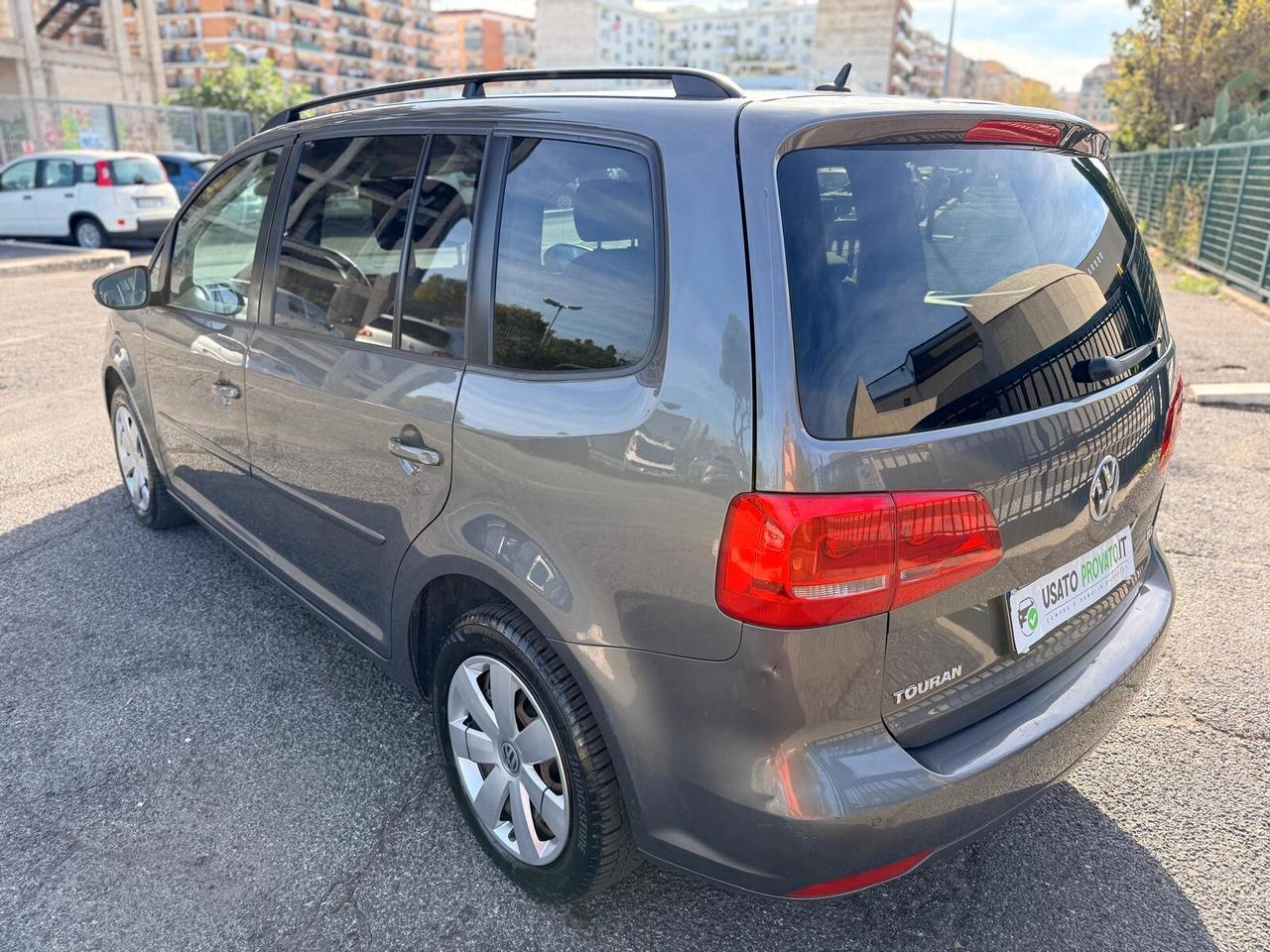 Volkswagen Touran 1.6 TDI UNIPRO 7 POSTI